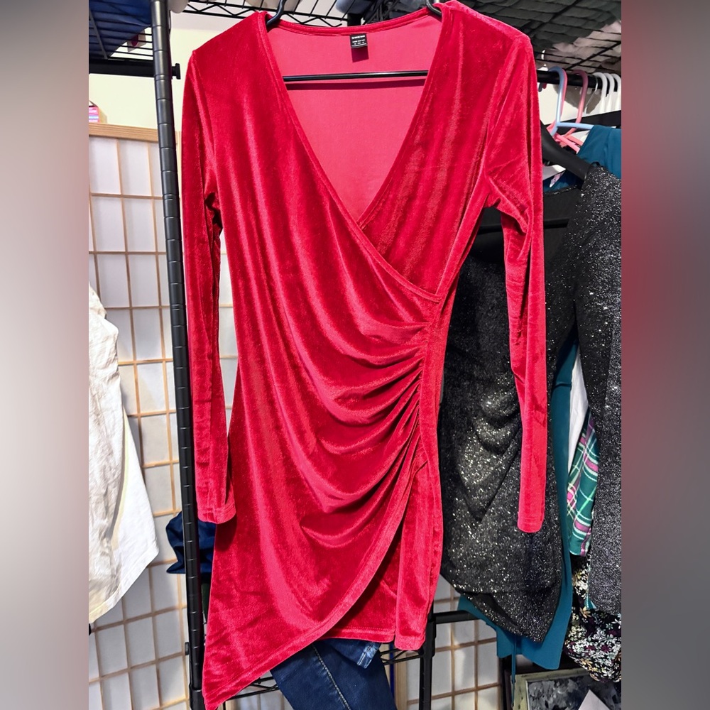 SHEIN Red Velvet Dress